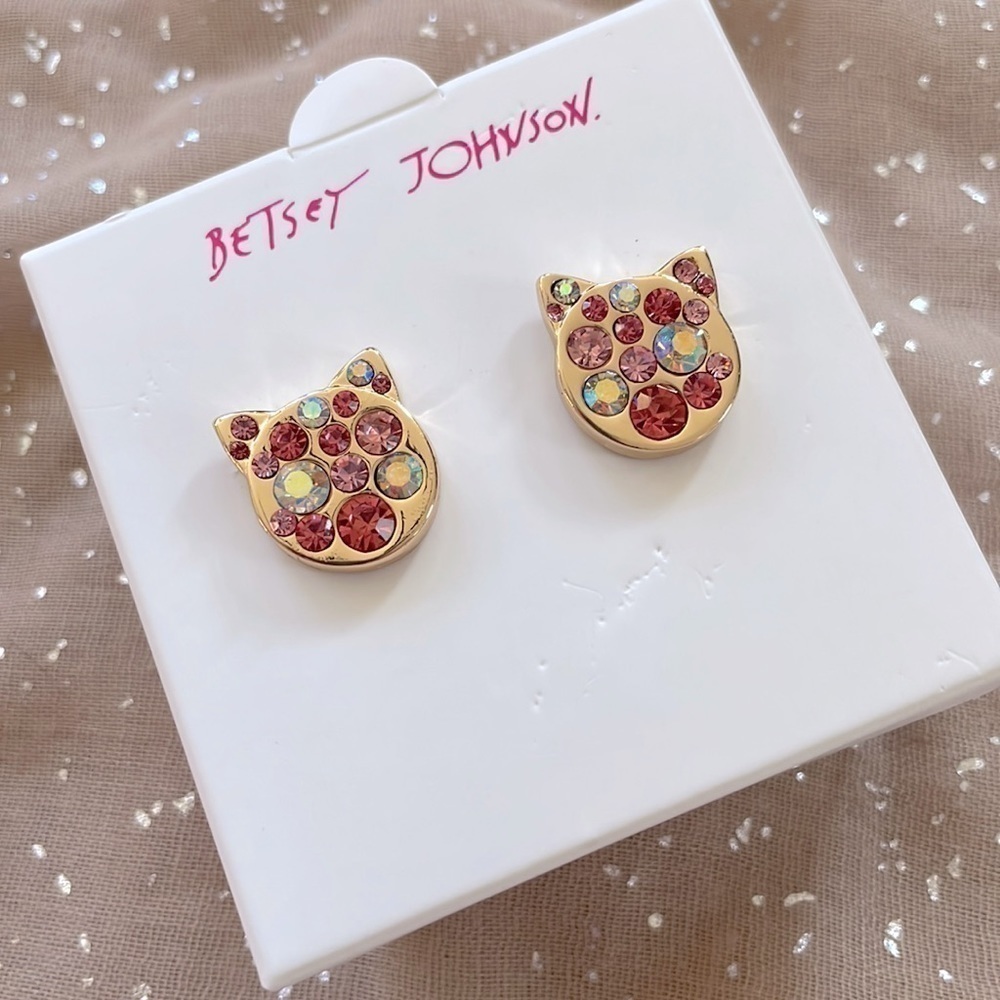 Brand New Betsey Johnson Kitty Cat Gold Tone Pink Crystal Rhinestone Earrings